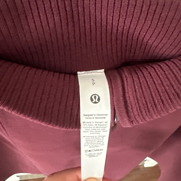 Lululemon mini skirt - Picture 4 of 4